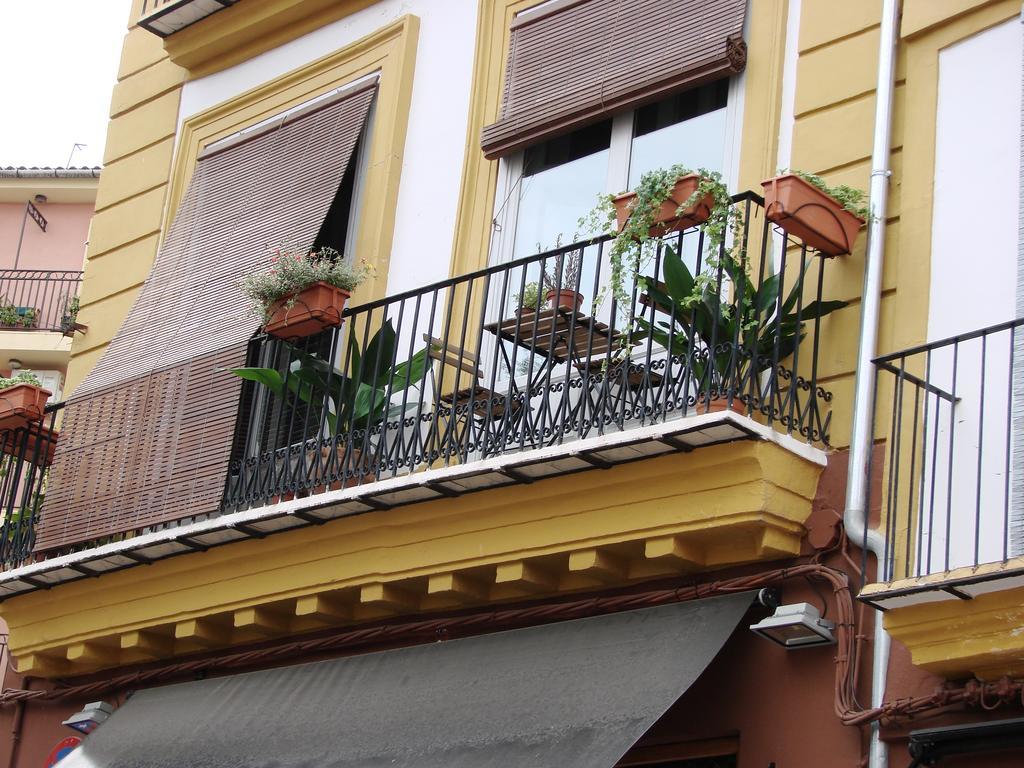 Las Coles Apartasuites Xàtiva Exteriör bild