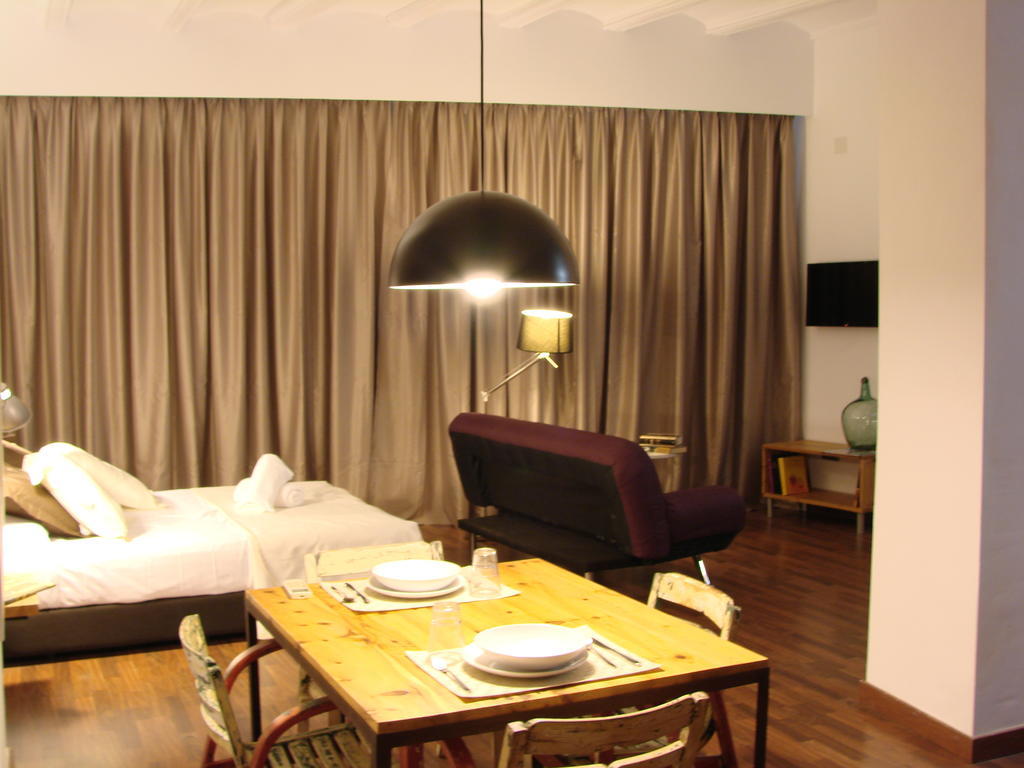 Las Coles Apartasuites Xàtiva Exteriör bild