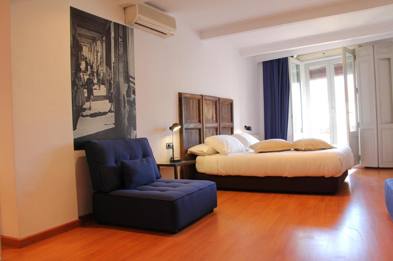 Las Coles Apartasuites Xàtiva Exteriör bild